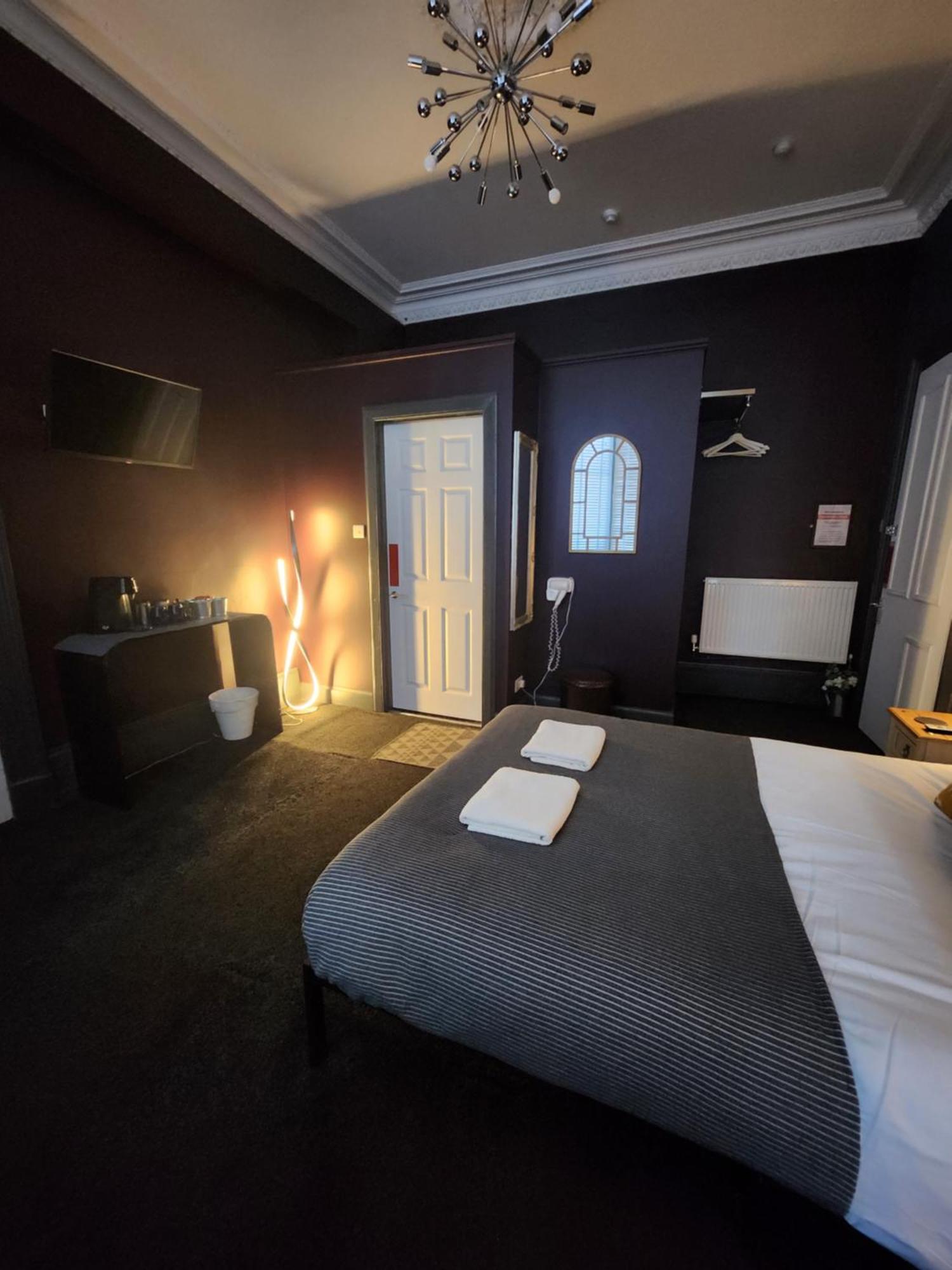 Frederick Douglass - Rooms In The City Edinburgh Exterior photo